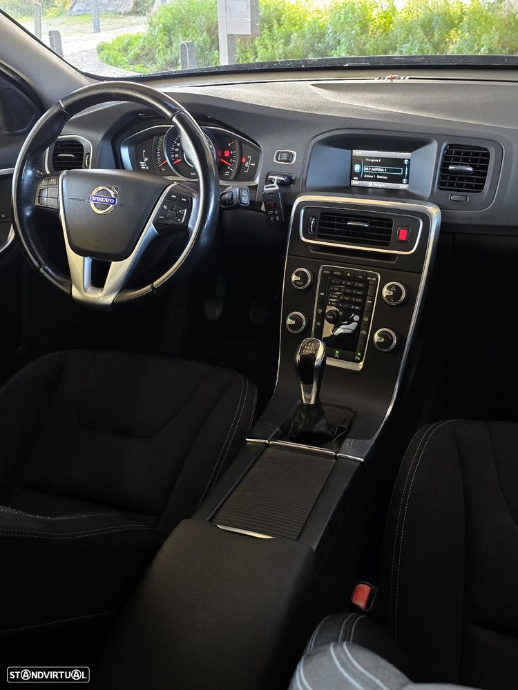 Volvo V60 2.0 D4 Kinetic - 5