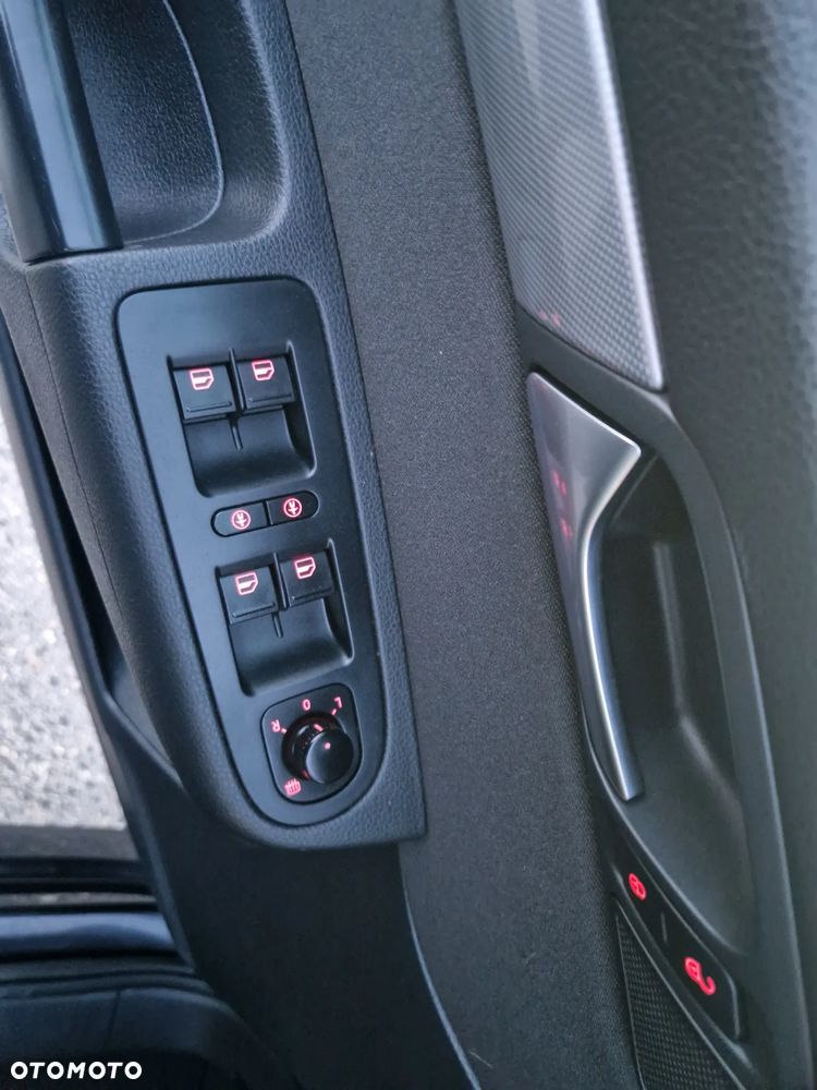 Volkswagen Sharan 2.0 TDI 4MOTION Blue Motion Life - 9