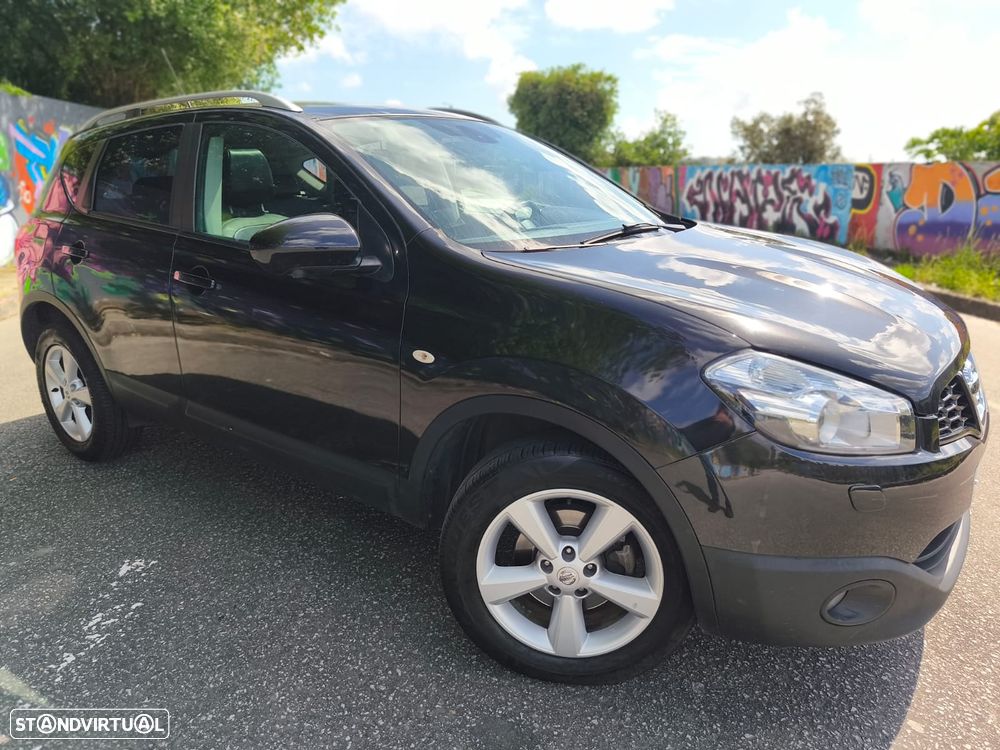 Nissan Qashqai 1.6 dCi Tekna Premium Pele S P.Preta - 4