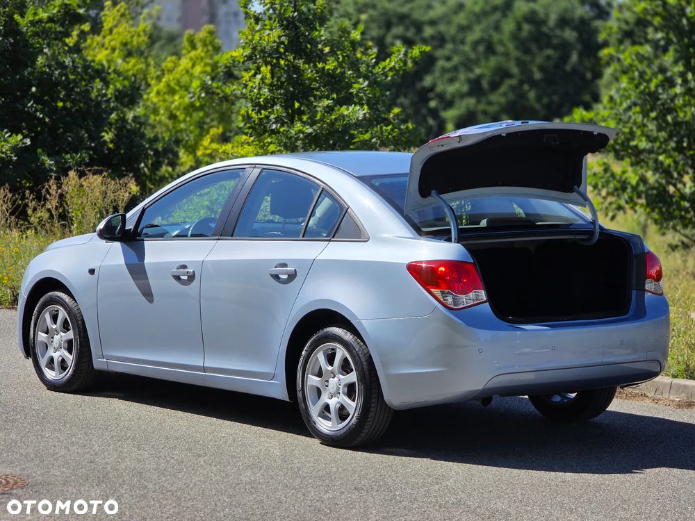 Chevrolet Cruze 2.0 VDCi LS - 29