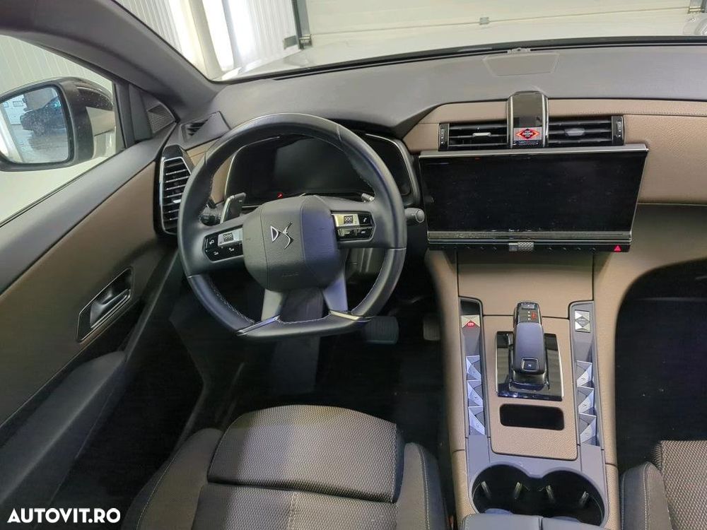 DS Automobiles DS 7 Crossback - 12