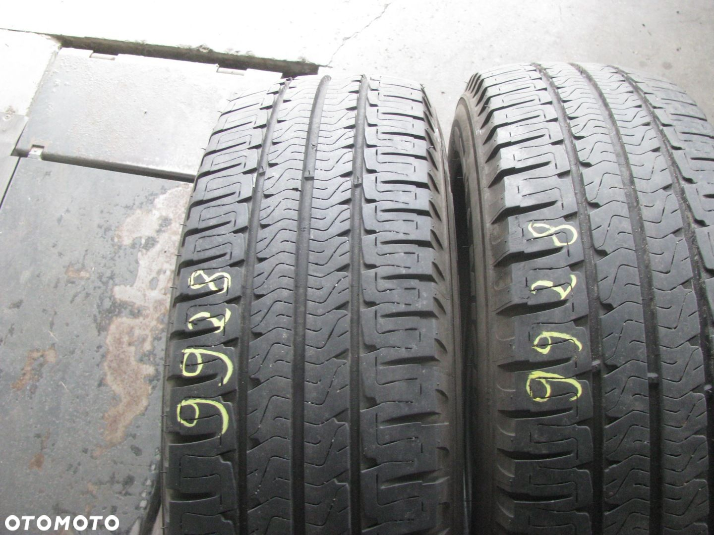 Opona letnia Michelin Agilis Camping 225/75R16 116 Q wzmocnienie C - 2
