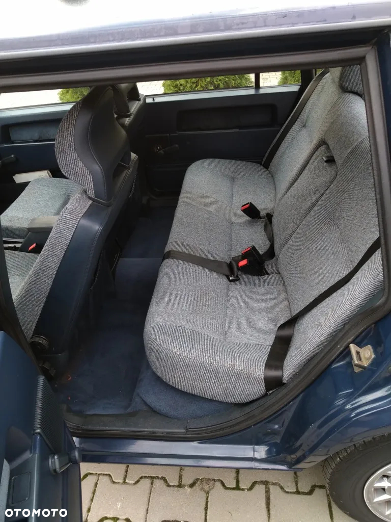 Volvo Seria 700 - 15