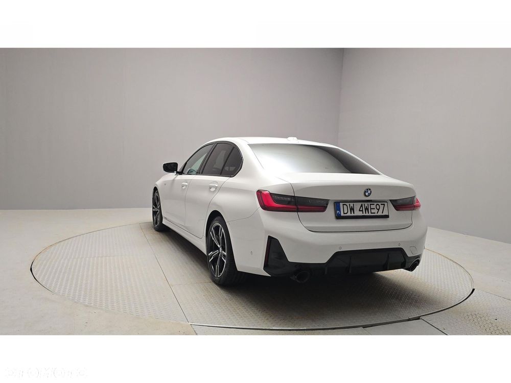 BMW Seria 3 320d xDrive mHEV M Sport