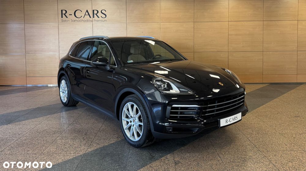 Porsche Cayenne Standard - 1