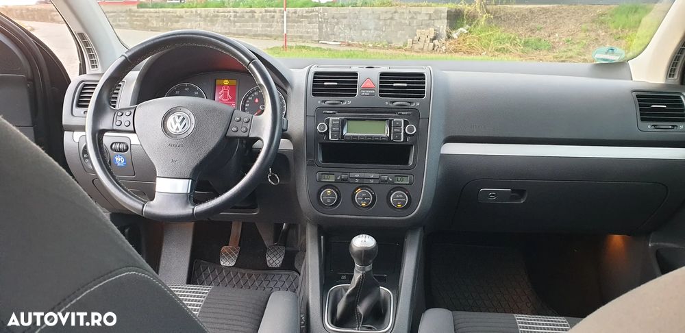 Volkswagen Golf 1.6 United - 5