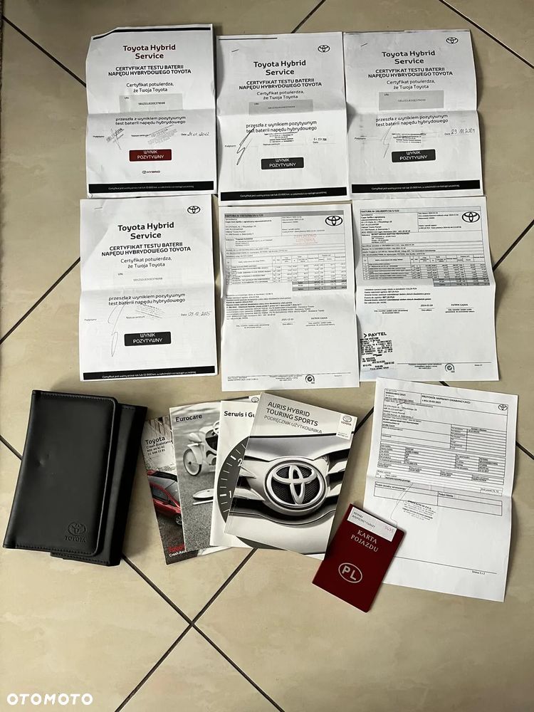 Toyota Auris Hybrid 135 Premium - 35