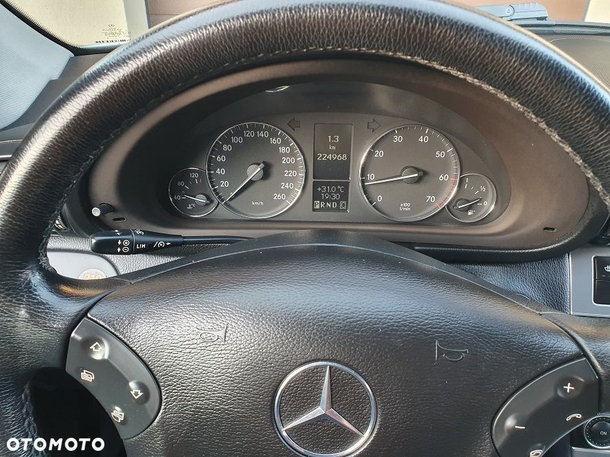 Mercedes-Benz Klasa C 180 Kompressor Automatik Avantgarde - 18