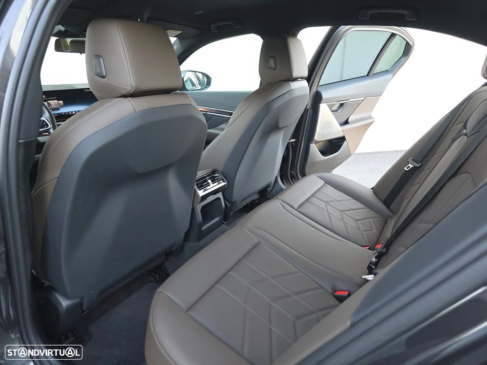 BMW i5 eDrive40 Pack Desportivo M - 39