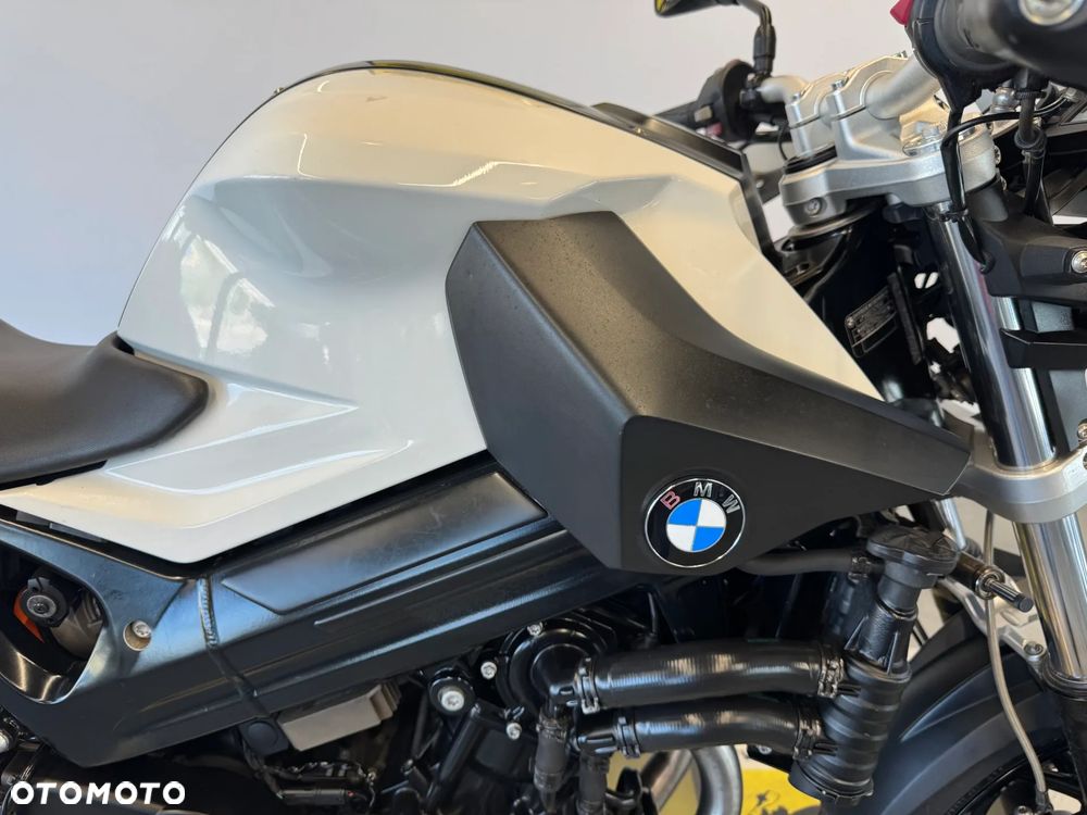 BMW F - 11