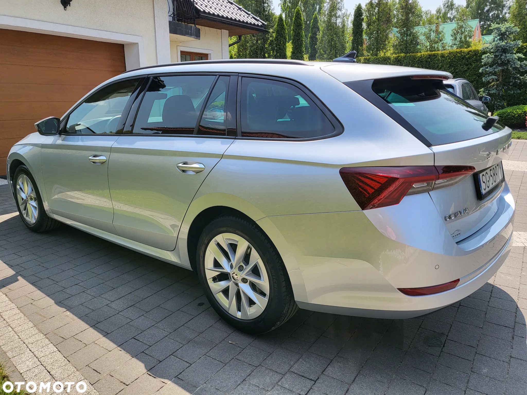 Skoda Octavia 2.0 TDI Ambition DSG - 28