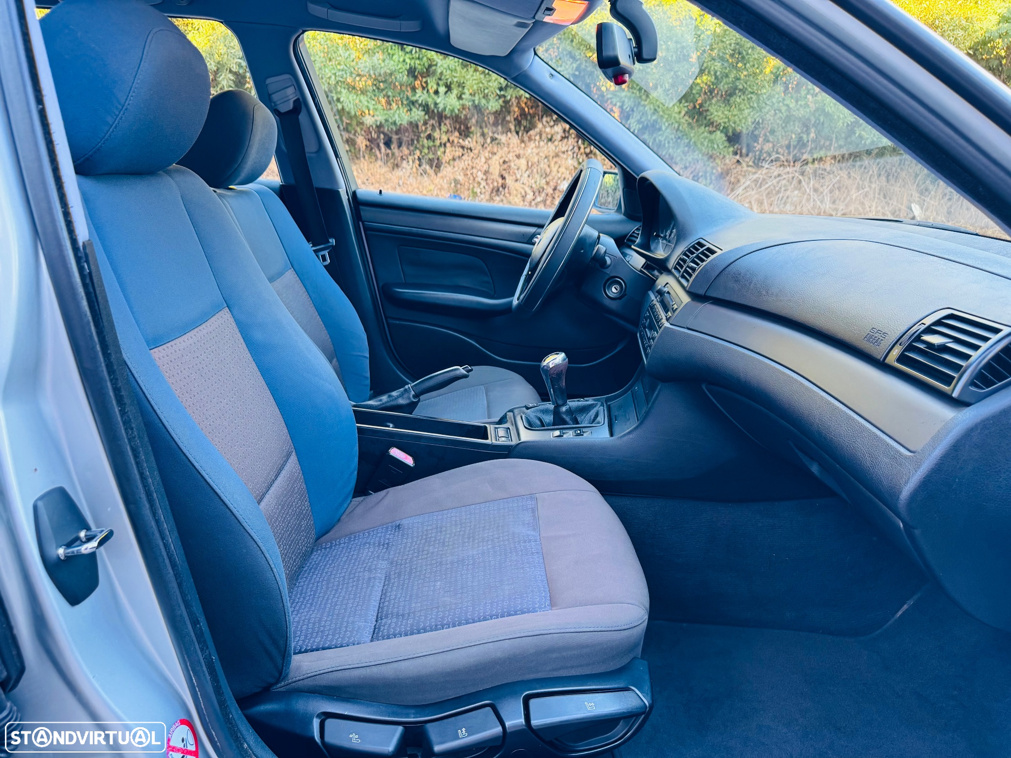 BMW 318 i Touring - 7