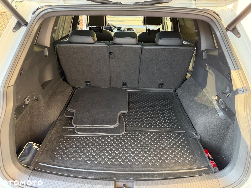 Volkswagen Tiguan Allspace 2.0 TSI 4Mot Highline DSG - 11