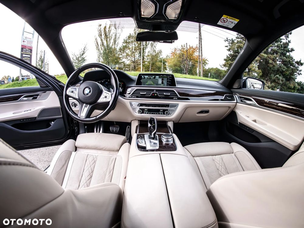 BMW Seria 7 740d xDrive - 22