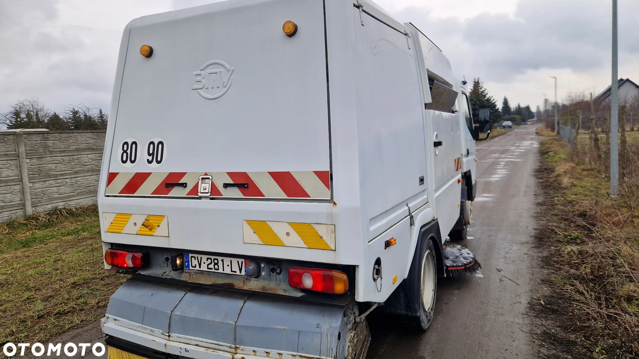 Mitsubishi Canter - 3