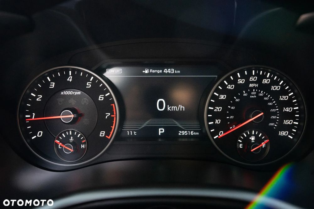 Kia Stinger - 15