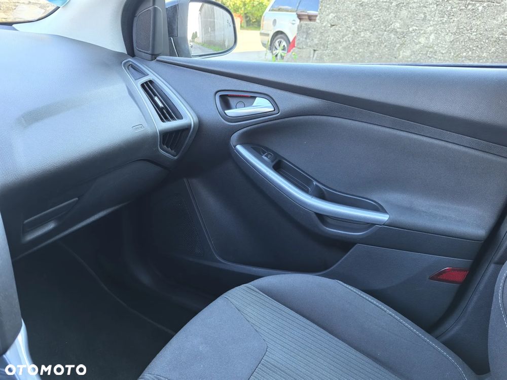Ford Focus - 21
