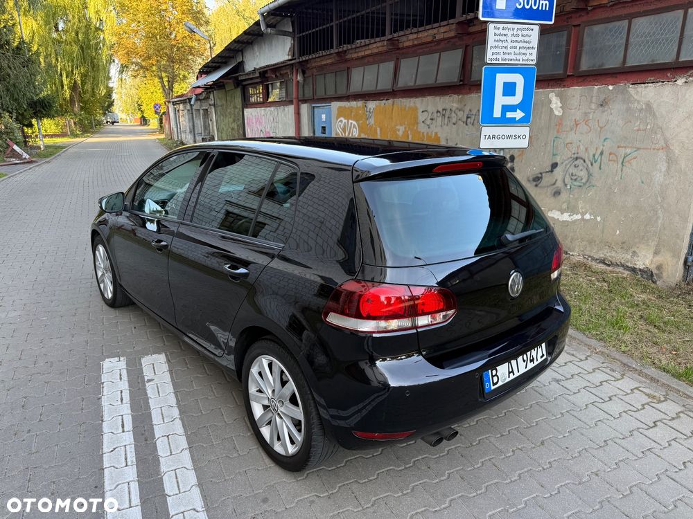 Volkswagen Golf - 6