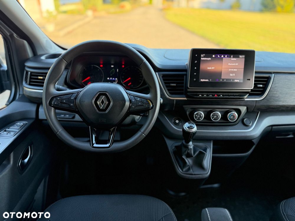 Renault Trafic - 10