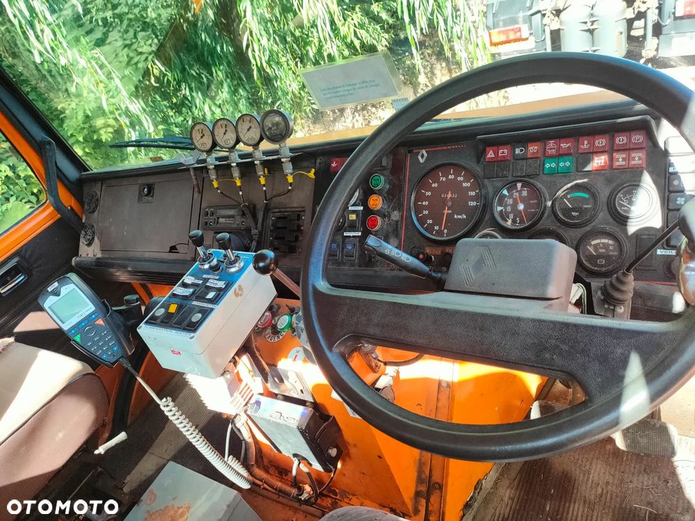 Renault Thomas Hydrocrab - 10