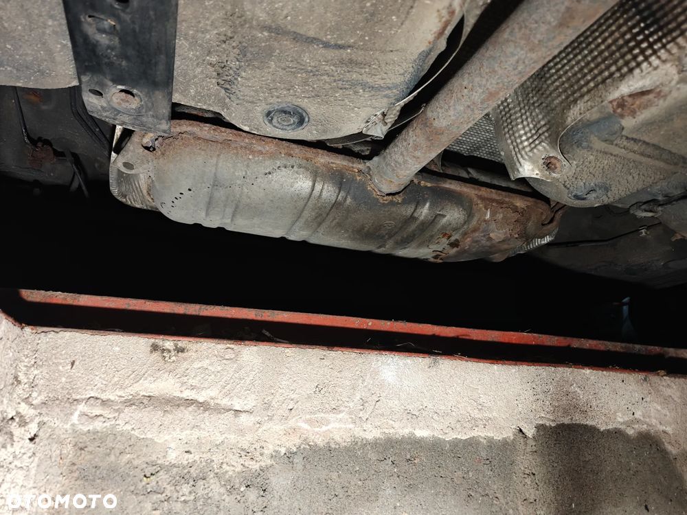 Volkswagen Passat 1.9 TDI Basis - 36