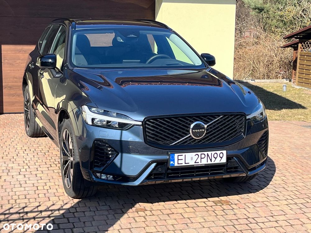 Volvo XC 60 B5 B AWD Ultra Black Edition - 3