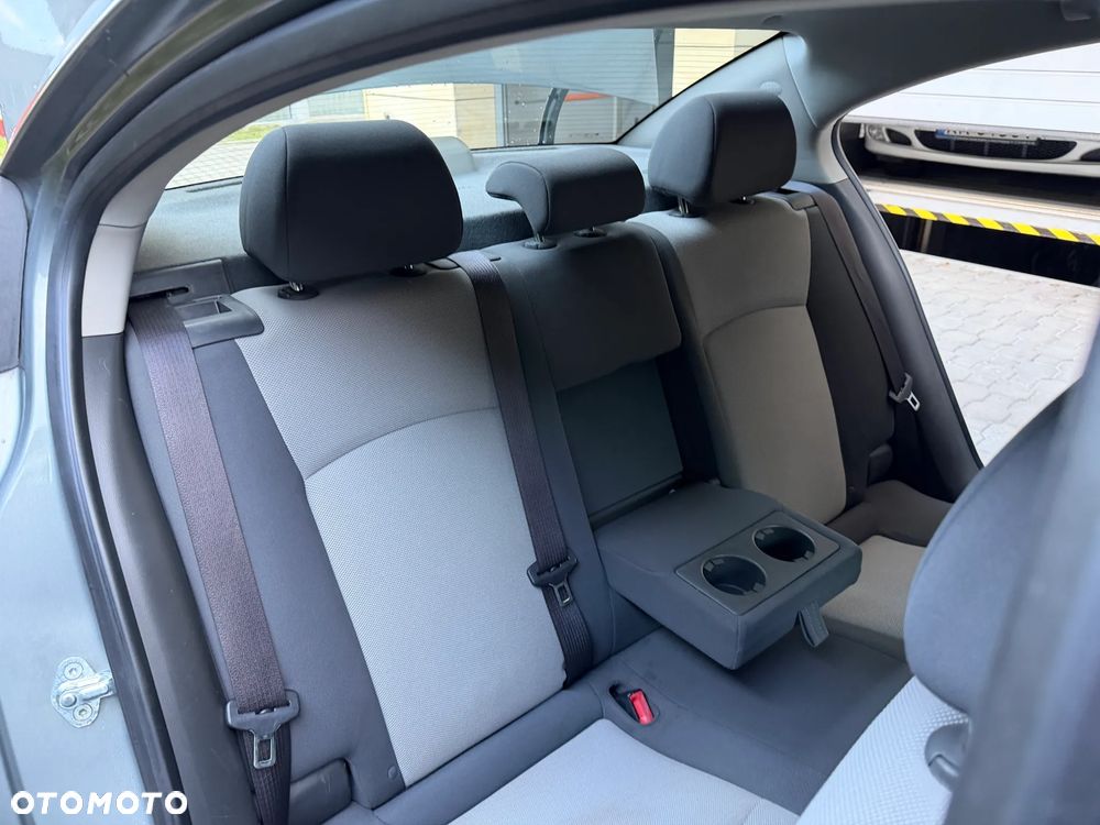 Chevrolet Cruze 1.6 LS - 11
