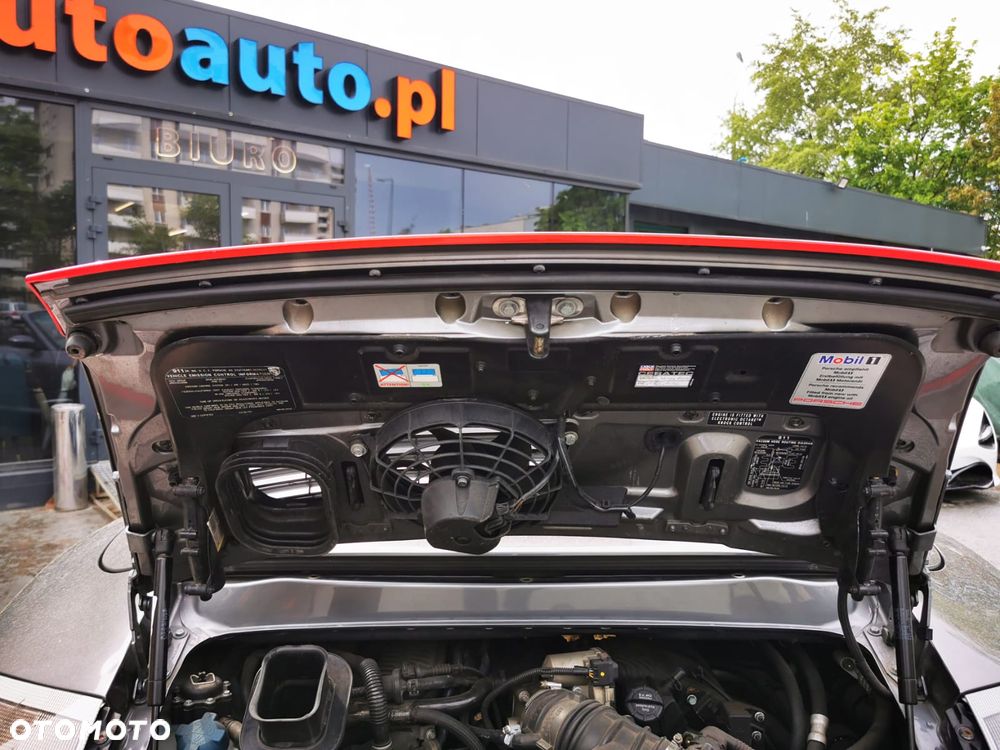 Porsche 911 Carrera 4 S Tiptronic - 18