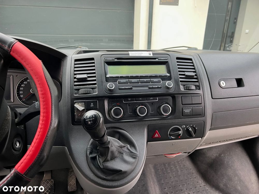 Volkswagen Transporter - 4