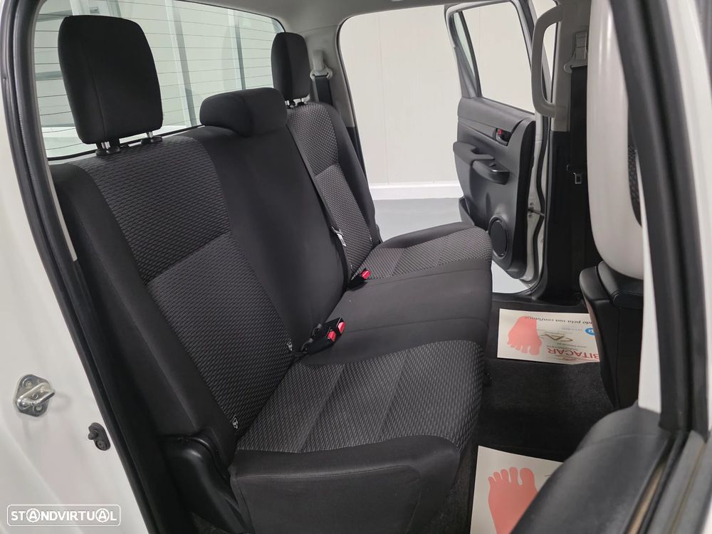 Toyota HILUX  2.4 D-4D 2WD CD - 43