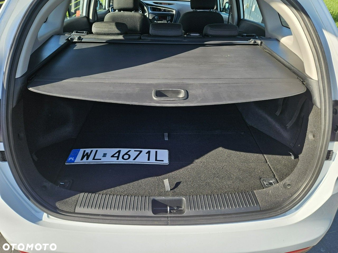 Kia Ceed - 9