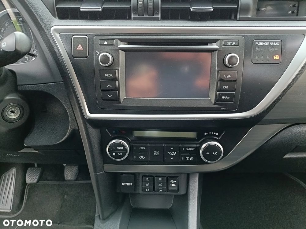 Toyota Auris - 27