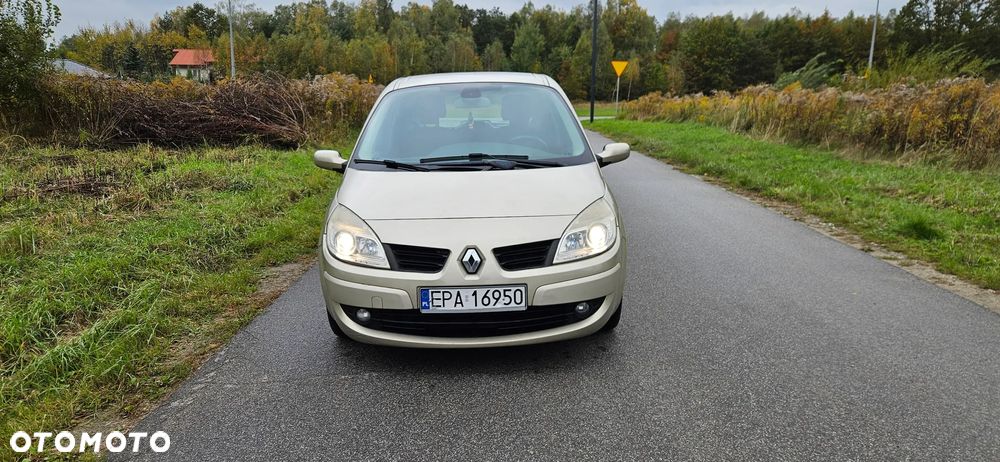 Renault Scenic - 3