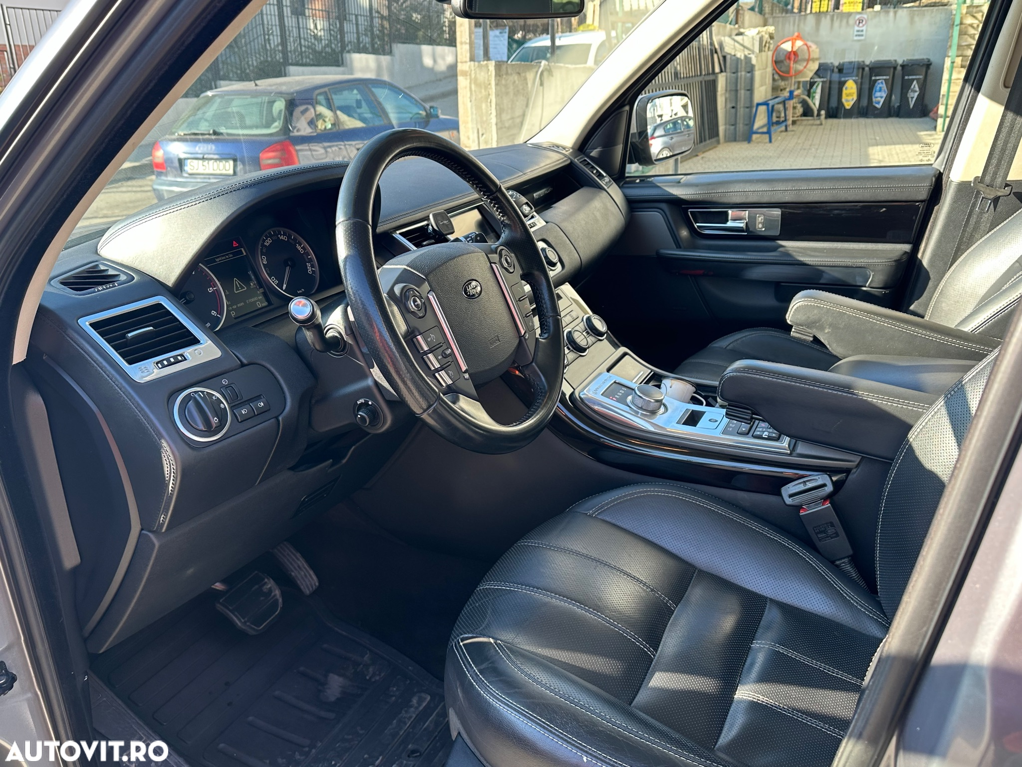 Land Rover Range Rover Sport 3.0 TDV6 - 8