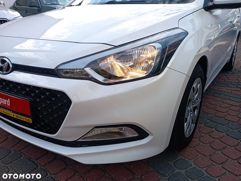 Hyundai i20 1.2 Classic Plus - 23