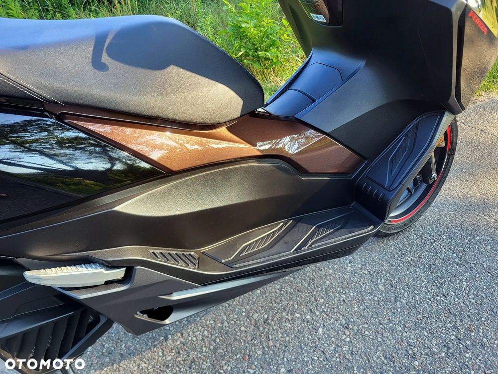 Honda NSS - 21