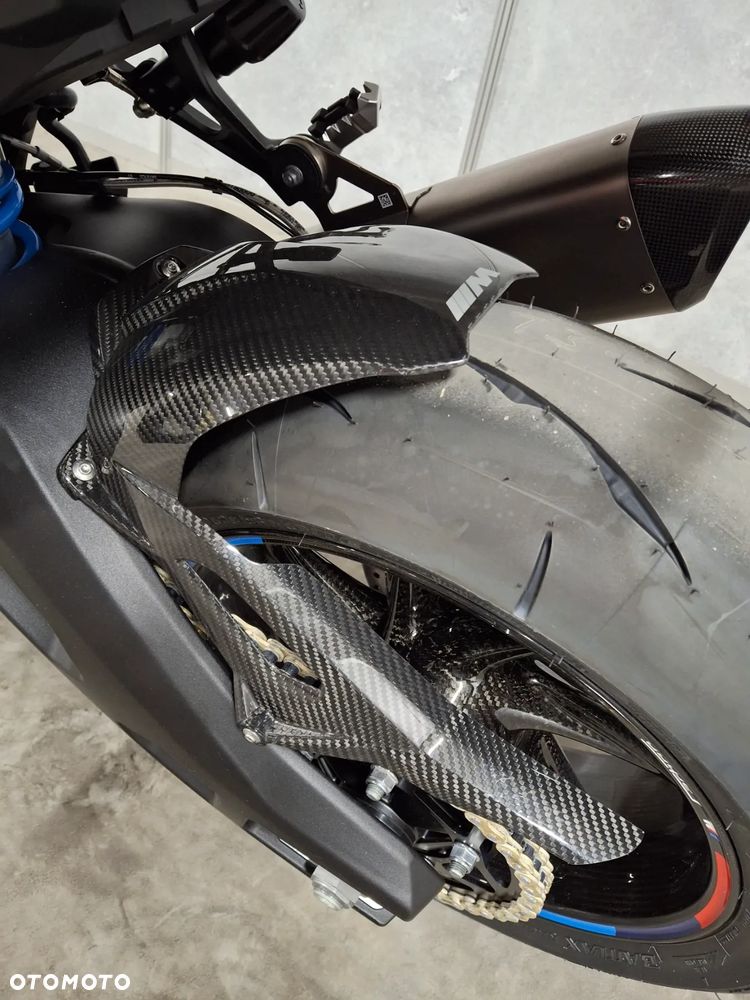 BMW XR - 15
