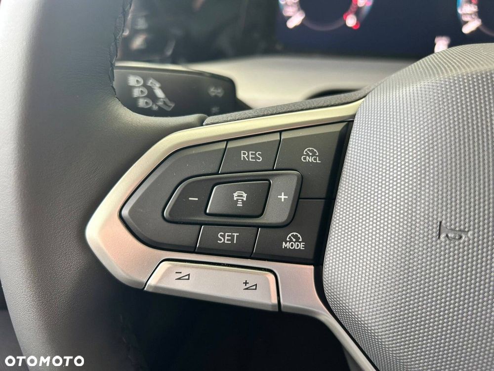 Volkswagen Golf - 18