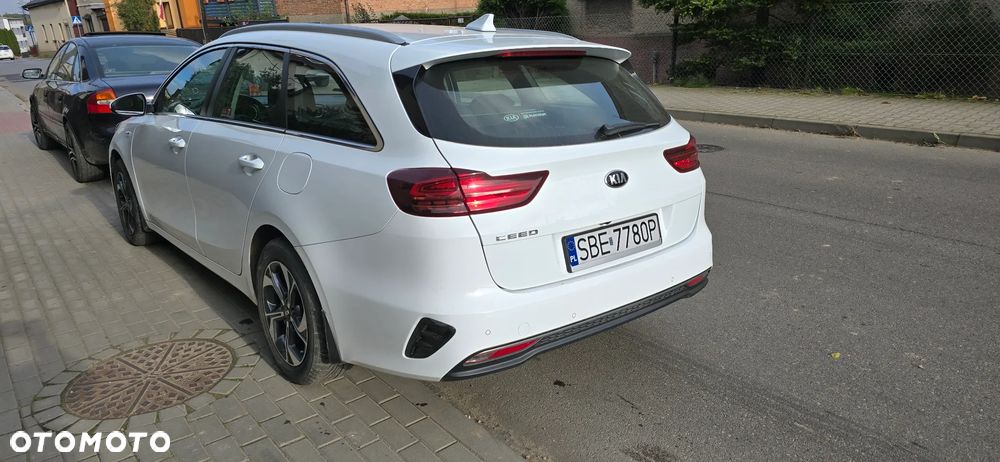 Kia Ceed 1.6 CRDi SCR M - 6