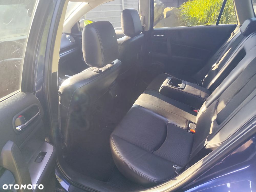 Mazda 6 2.0 Exclusive + - 10