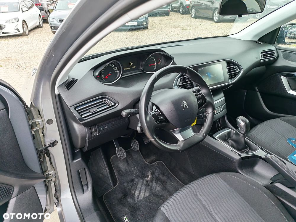 Peugeot 308 1.2 PureTech Active S&S - 13