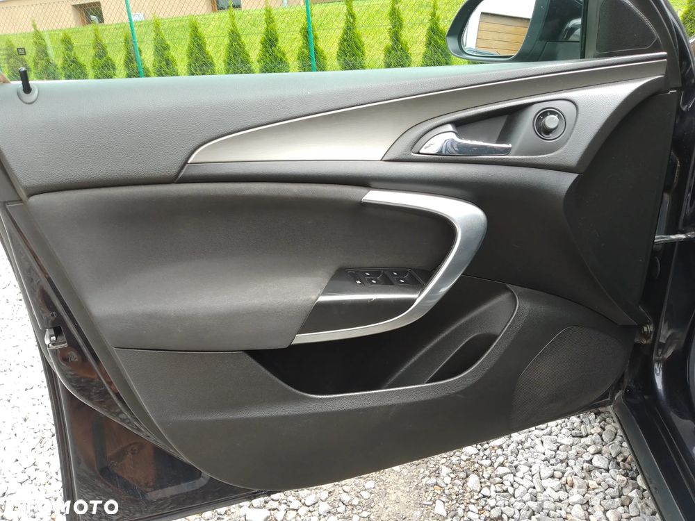 Opel Insignia - 12