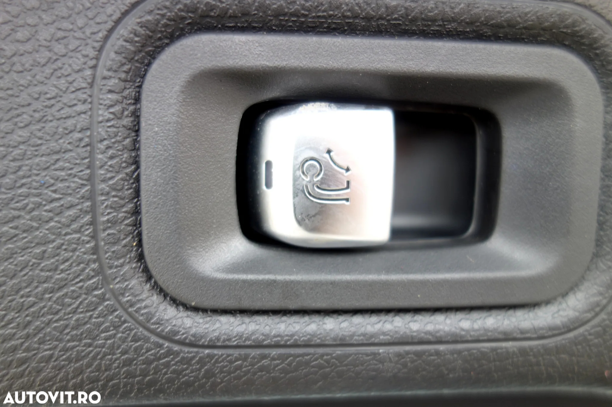 Mercedes-Benz E 220 d 9G-TRONIC Avantgarde - 34