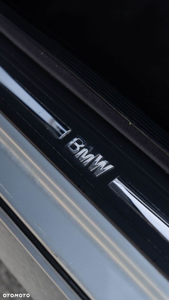 BMW Seria 7 740i - 22