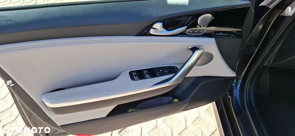 Kia Stinger 2.0 T-GDI XL - 9