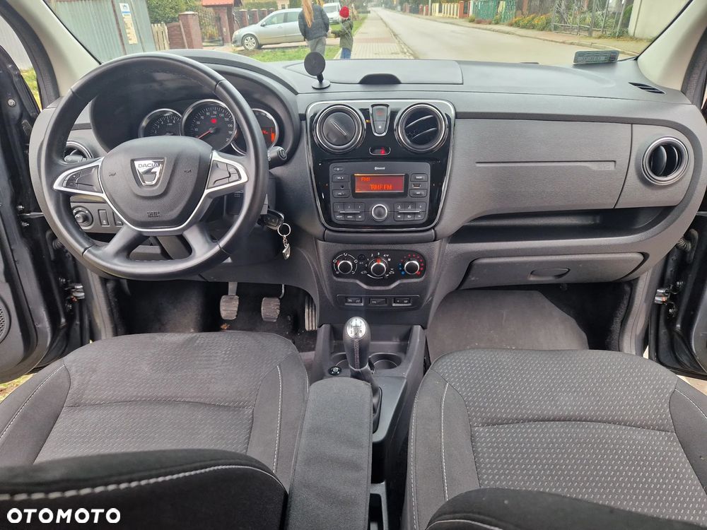 Dacia Lodgy 1.6 SCe Laureate S&S - 21
