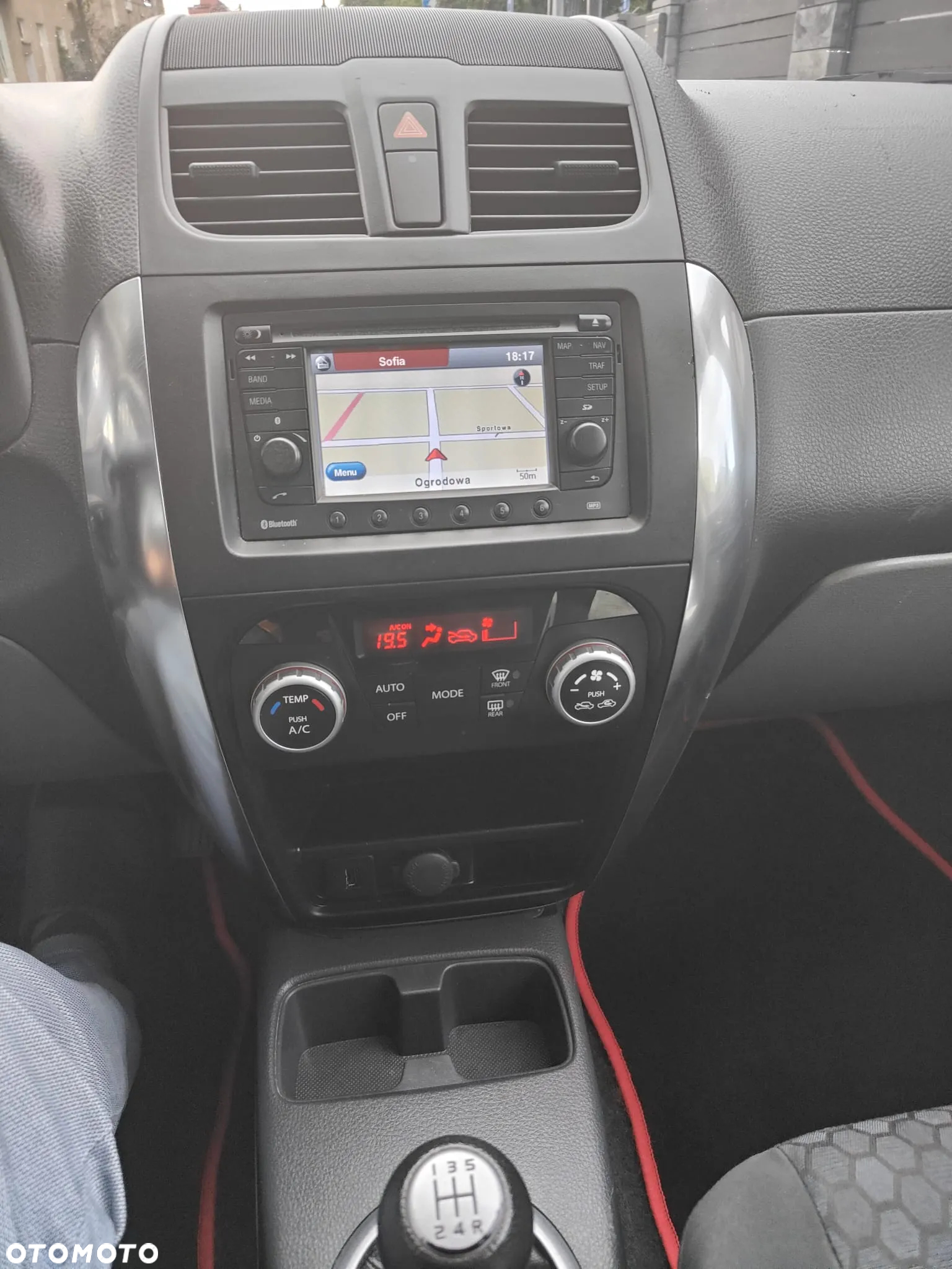 Suzuki SX4 1.6 Comfort - 21