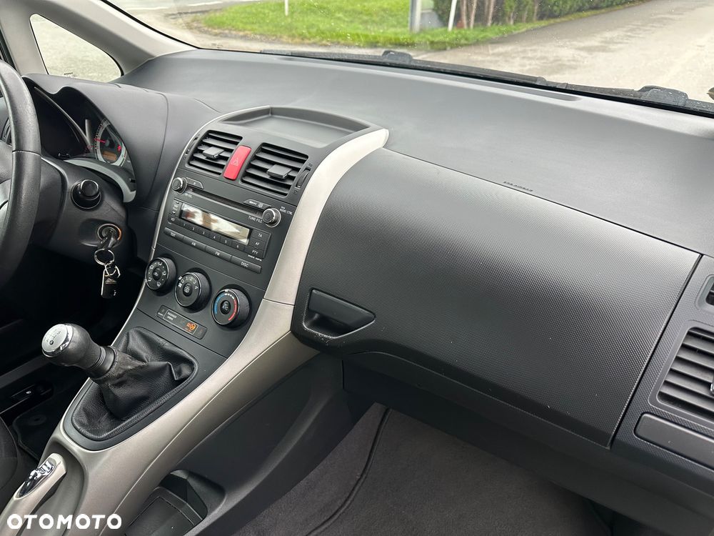 Toyota Auris - 10