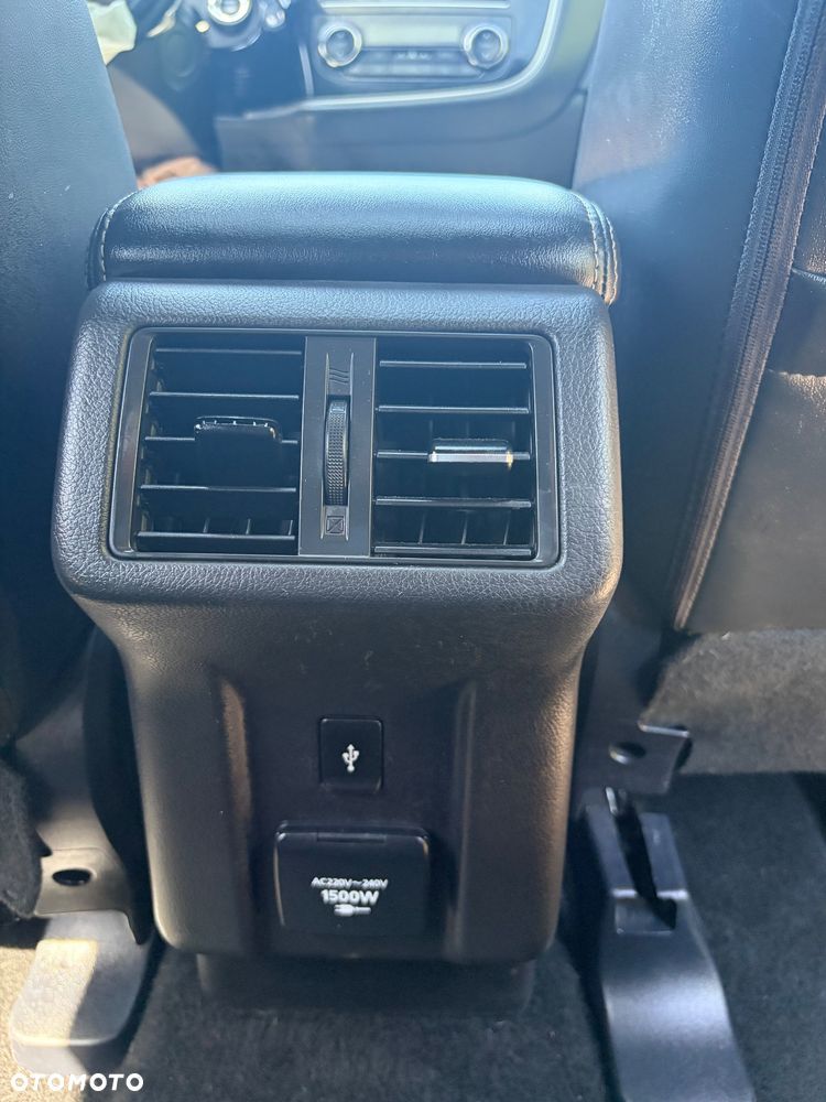 Mitsubishi Outlander - 21