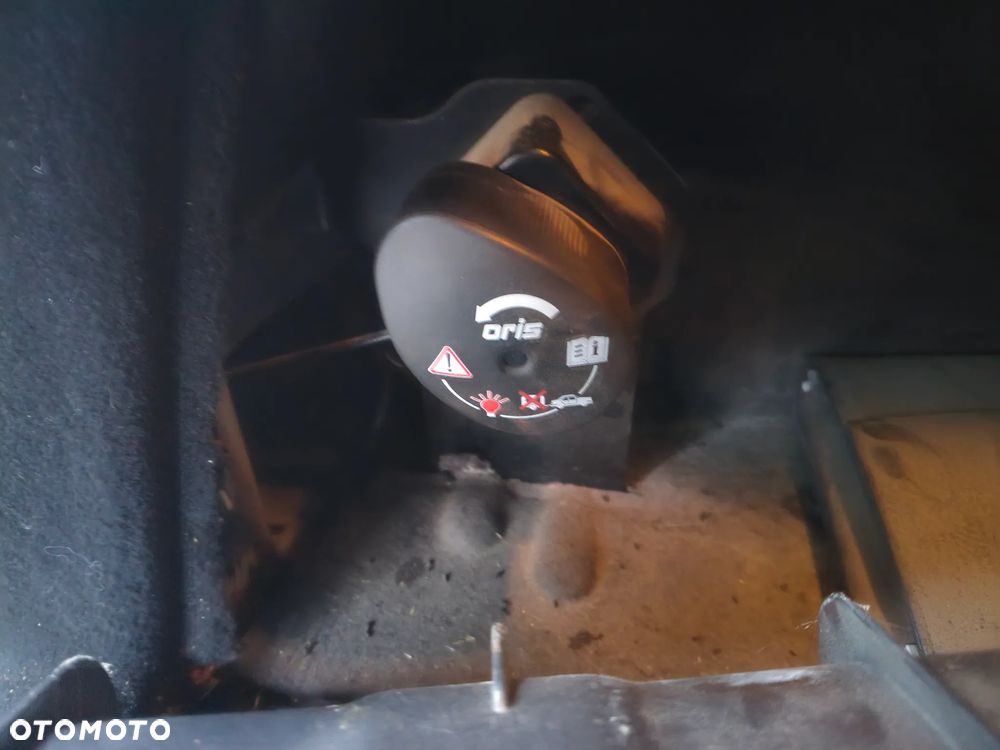 Mercedes-Benz Klasa E - 16